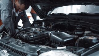30代会社員が車の維持費を下げる5つの見直し基準とは