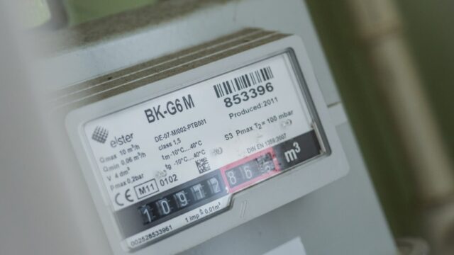 30代会社員が待機電力を見える化アプリで削減する4基準